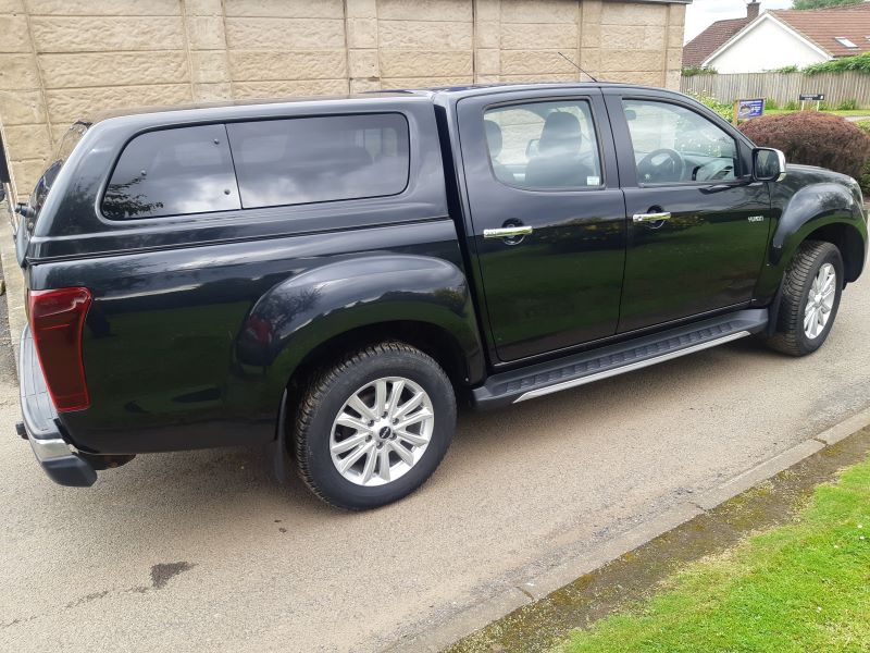 ISUZU DMAX